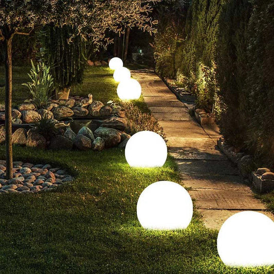 Betoverende LED Sferische Tuinlampen voor Magische Avonden