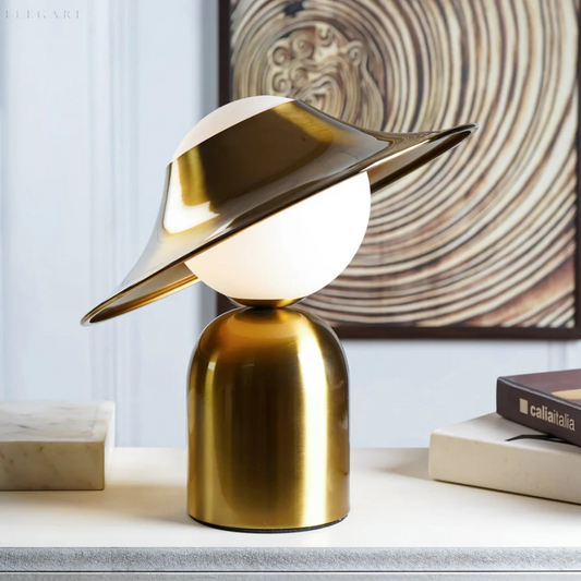 Elegante Gouden Metaal Tafellamp voor Luxe Verlichting