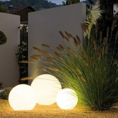 Betoverende LED Sferische Tuinlampen voor Magische Avonden