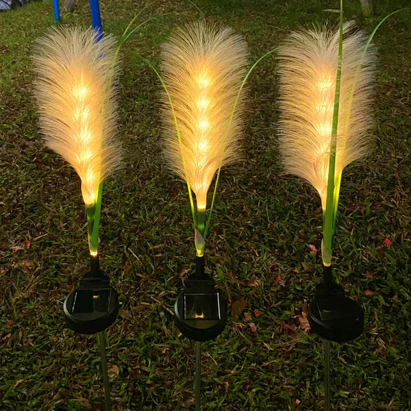 Elegante Tuinverlichting met Natuurlijke Stijl