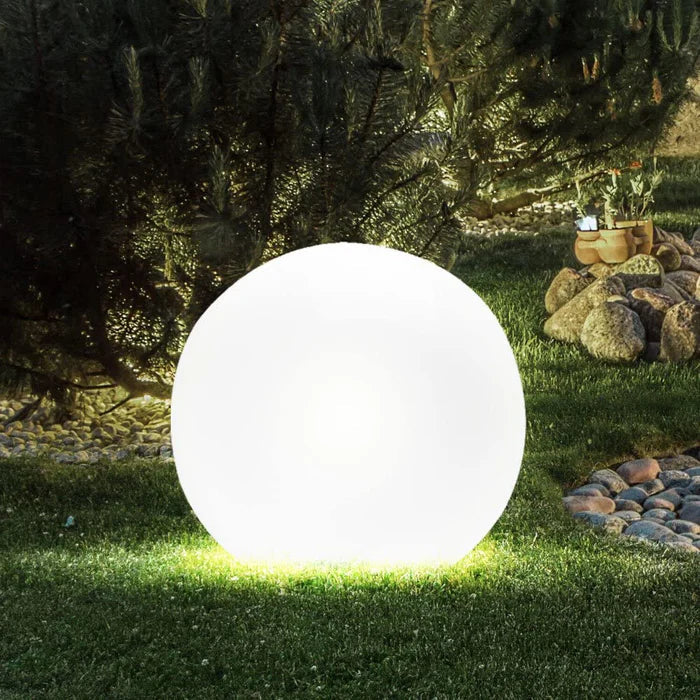 Betoverende LED Sferische Tuinlampen voor Magische Avonden