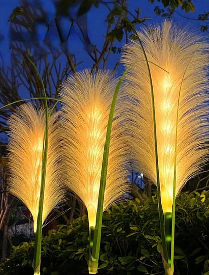 Elegante Tuinverlichting met Natuurlijke Stijl