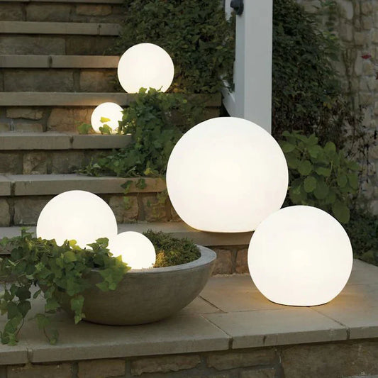 Betoverende LED Sferische Tuinlampen voor Magische Avonden