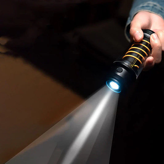 Verlichte Avonturen: Oplaadbare LED Campinglamp