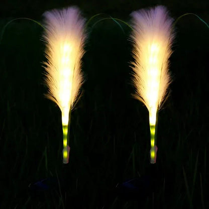 Elegante Tuinverlichting met Natuurlijke Stijl