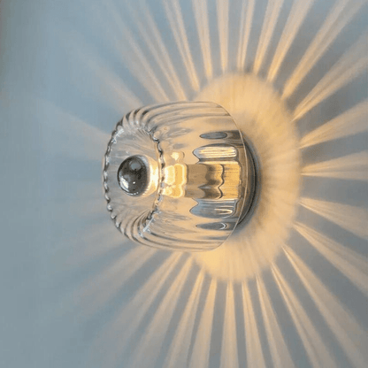 Elegante Bauhaus Wandlamp van Glas en Metaal
