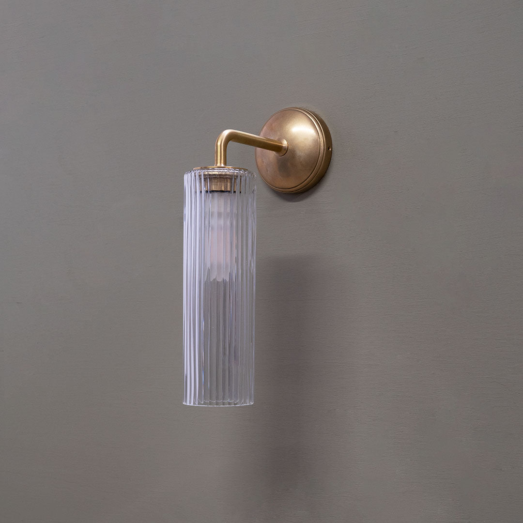 Elegante Massief Messing Wandlamp met Glazen Diffuser