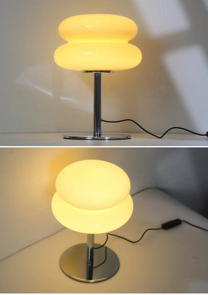 Vintage Italiaanse Bauhaus Tafellamp – Tijdloze Elegantie